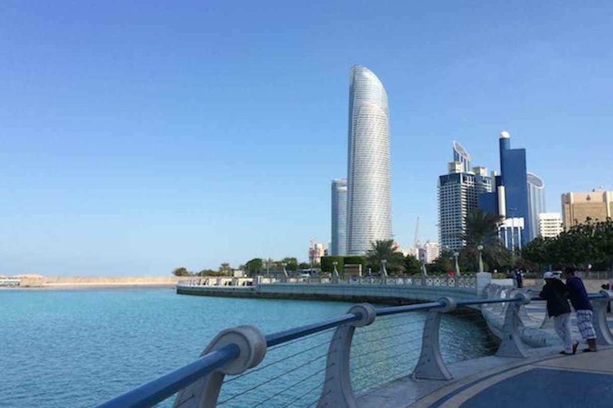 abu-dhabi-CORNICHE-1220