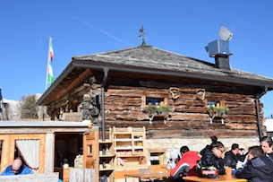 val-di-fassa-vacanze-con-bambini-inverno-ciampedie-baita3