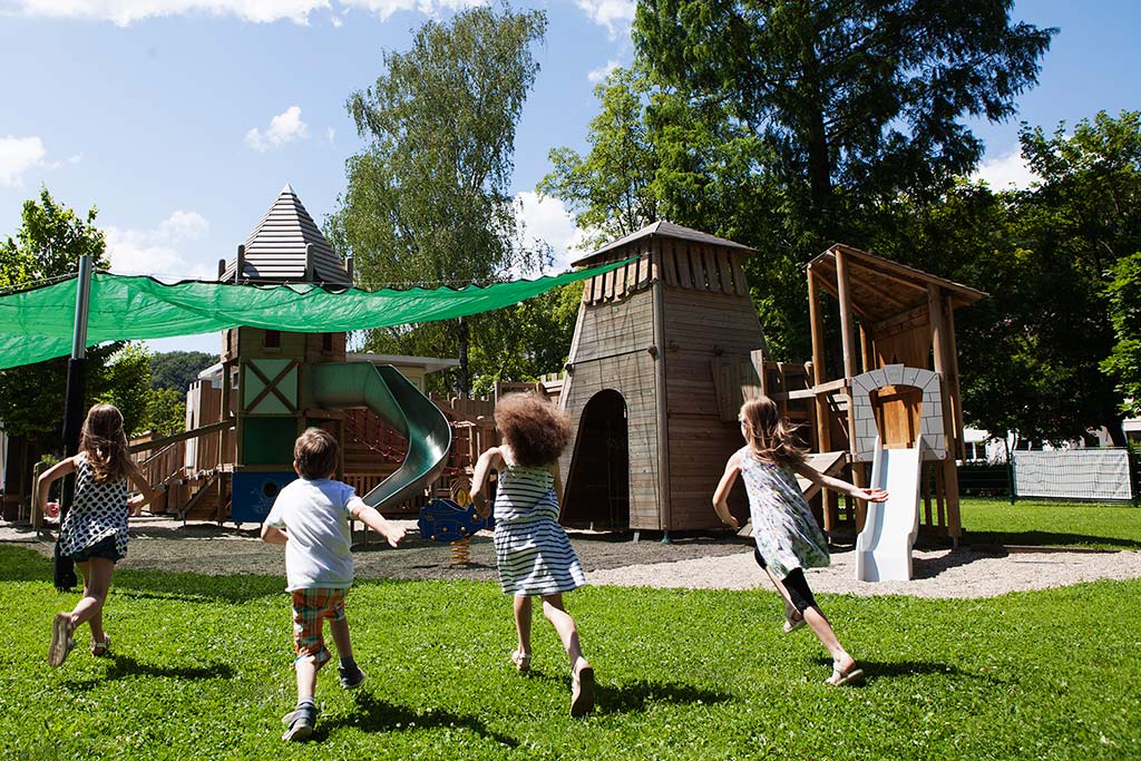 Hotel termale per famiglie in Slovenia, Hotel Thermana Park Laško, castello in giardino