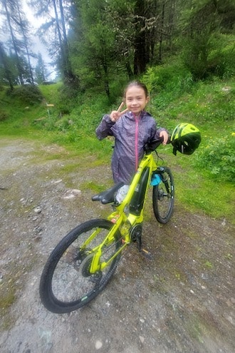 Torgnon con i bambini: escursione in e-bike