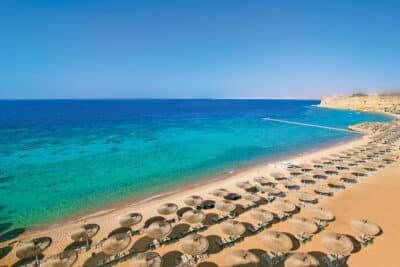 Veraclub Reef Oasis Beach Resort a Sharm el Sheikh, spiaggia attrezzata