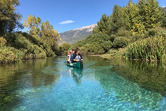 In canoa sul Fiume Tirino