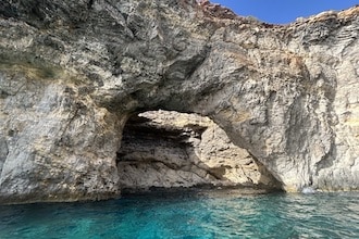 Malta_Comino_phGrottoM