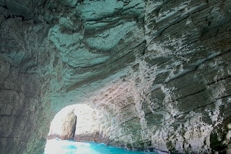 Vieste_grotte_dadentro_phGrottoM