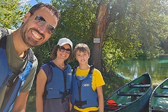 In canoa sul Tirino con i bambini