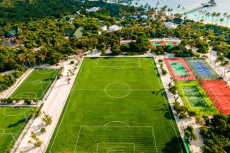 Siyam World Resort alle Maldive,campo da calcio